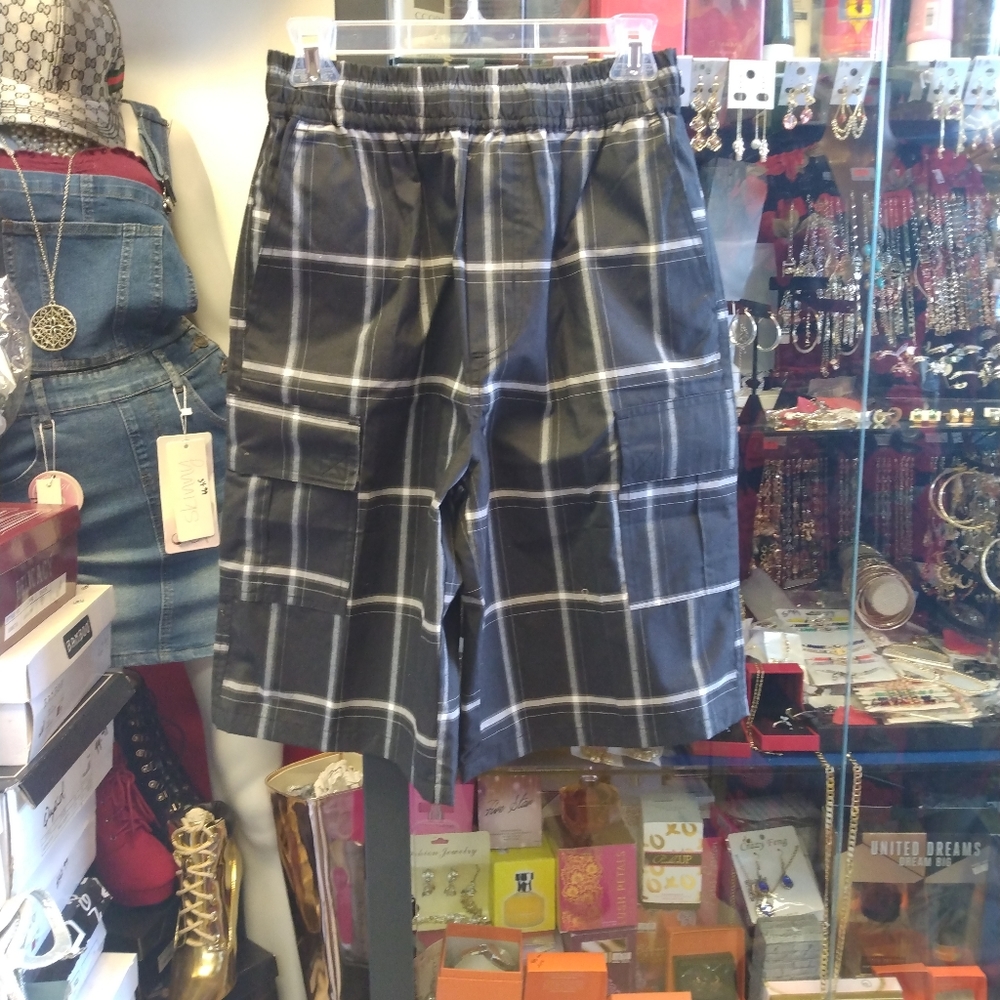 Karizma mens plaid checker cargo multi pocket elastic waist.